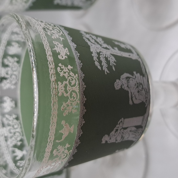 7 Jeanette Hellenic green footed wine glasses - Picture 4 of 8